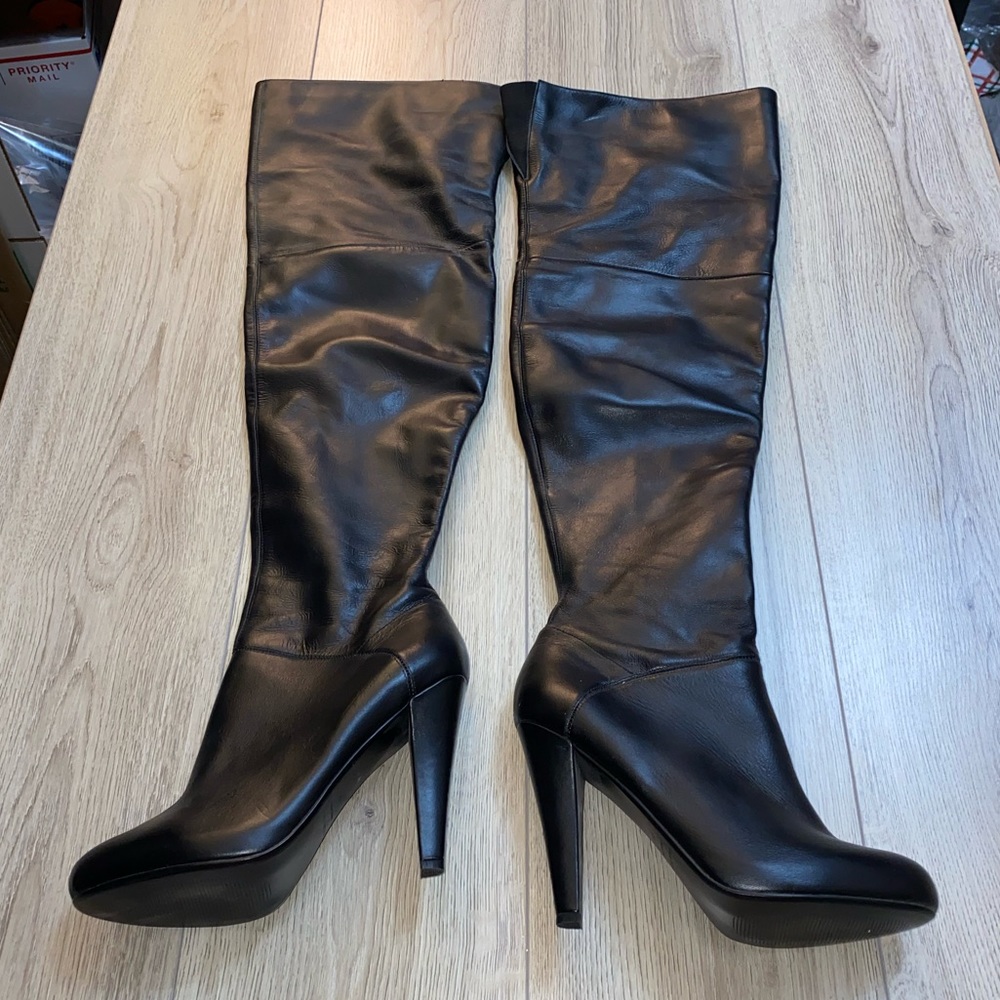 Black High Heel Knee-High Women's Boots
